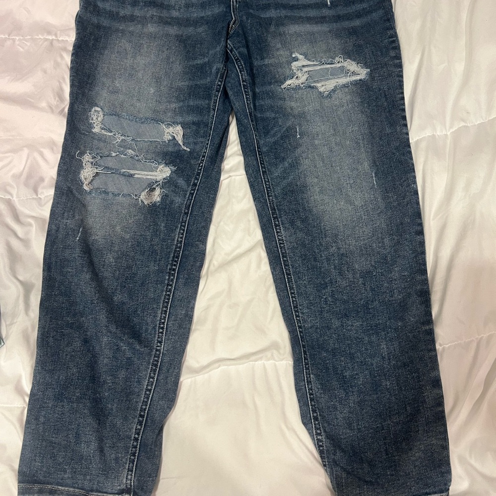 Cute ripped mom cut jeans